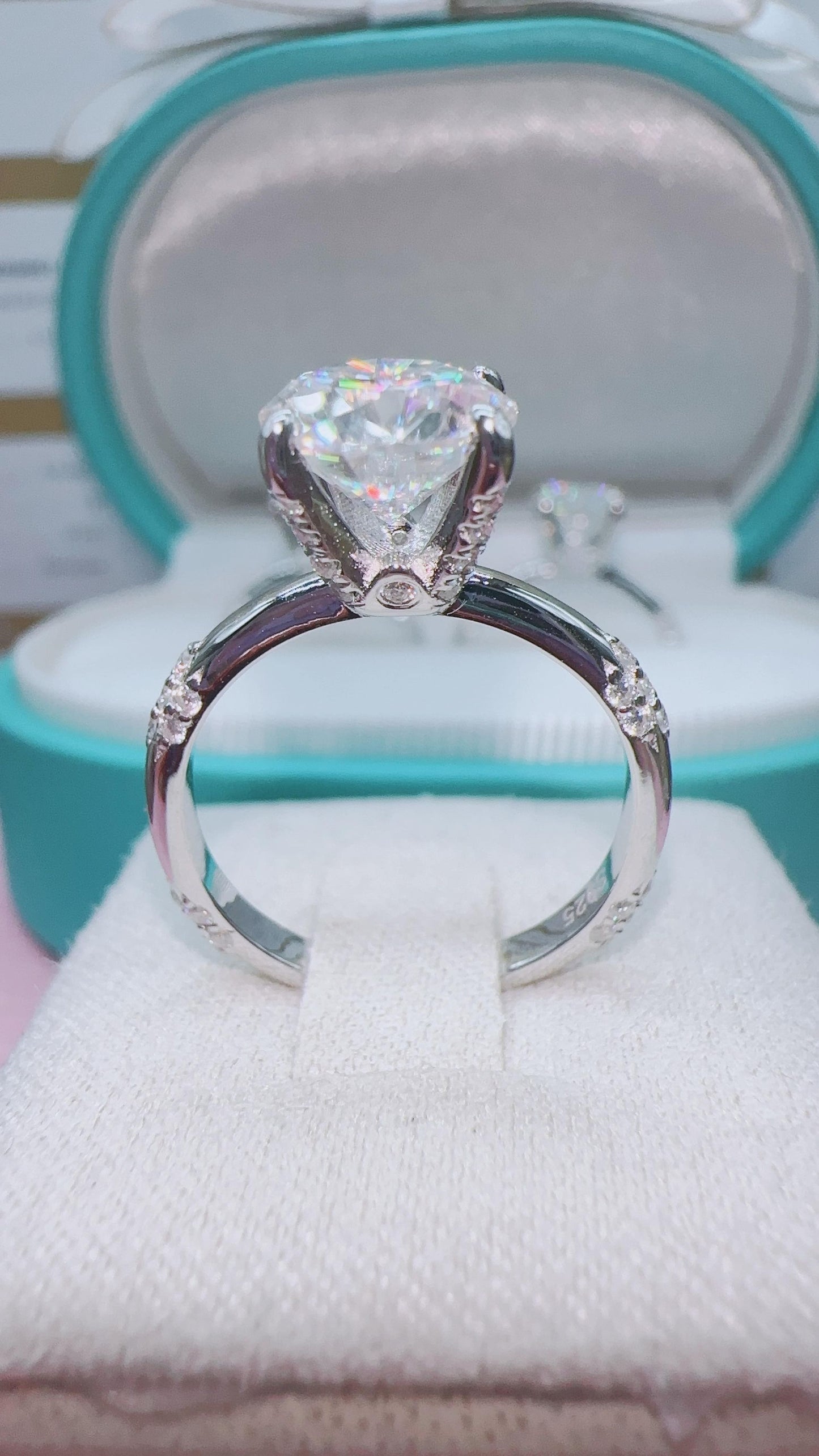 2 carat moissanite engagement ring